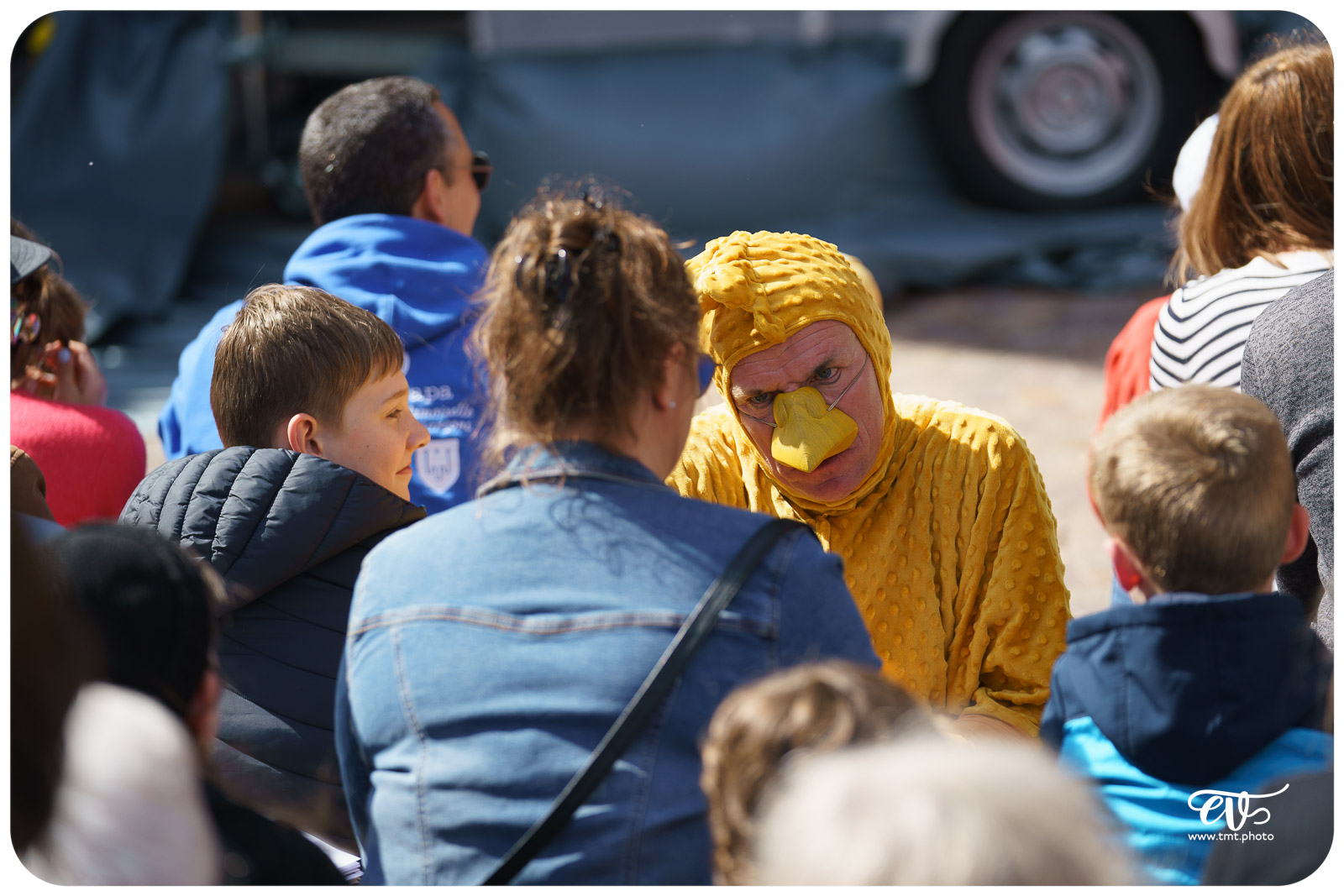 UN POUR TOUS TOUS POUSSIN ! - LES ARTS PITRES